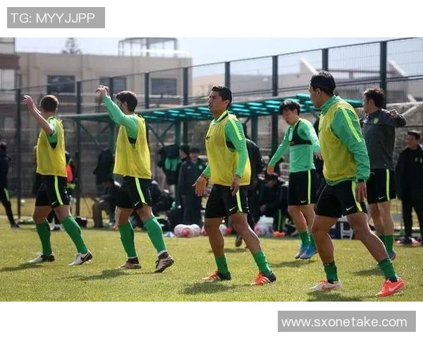 通力足球：团结协作在绿茵场上绽放激情与梦想的力量